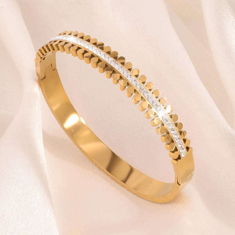 Elvarra Heartline Crystal Gold Bracelet size 2.4